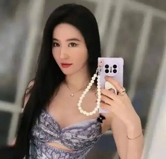 与刘亦菲传出恋情？他回应了…